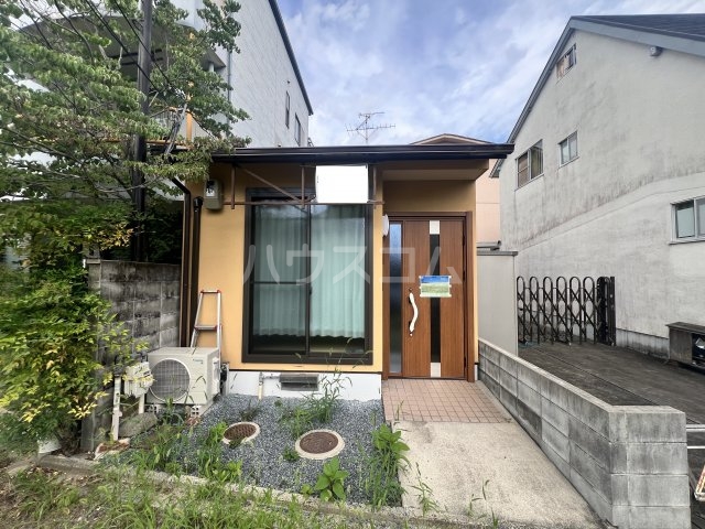 2/30 外観