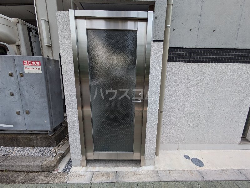 17/21 エントランス