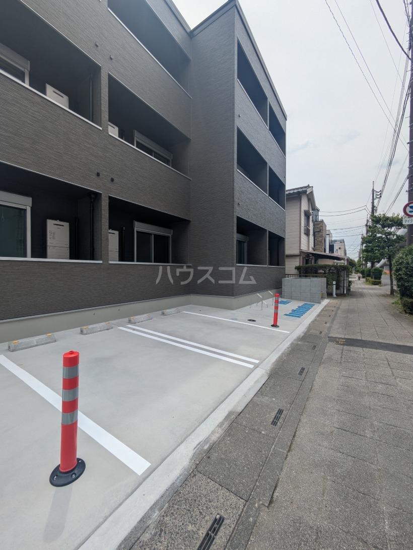 26/30 駐車場