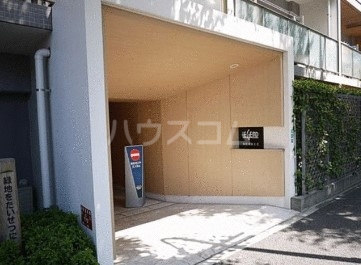 15/21 エントランス