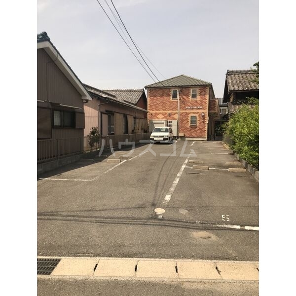 21/30 駐車場