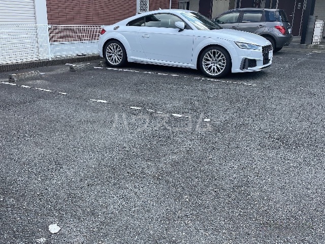10/10 駐車場