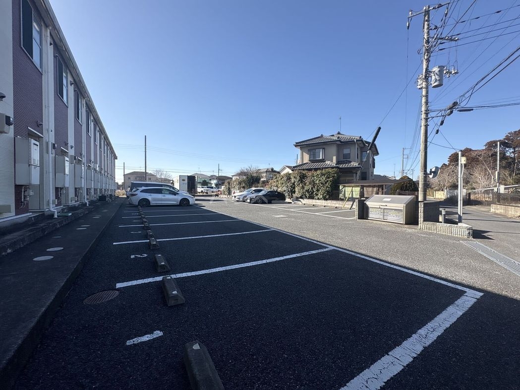 25/26 駐車場