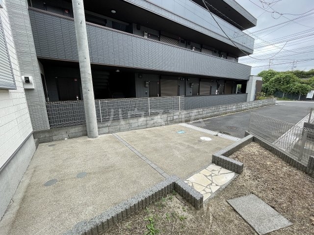 21/30 駐車場