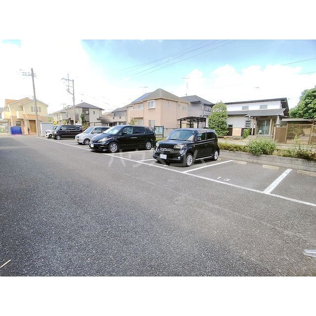 3/7 駐車場
