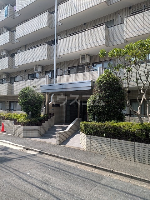 29/30 エントランス