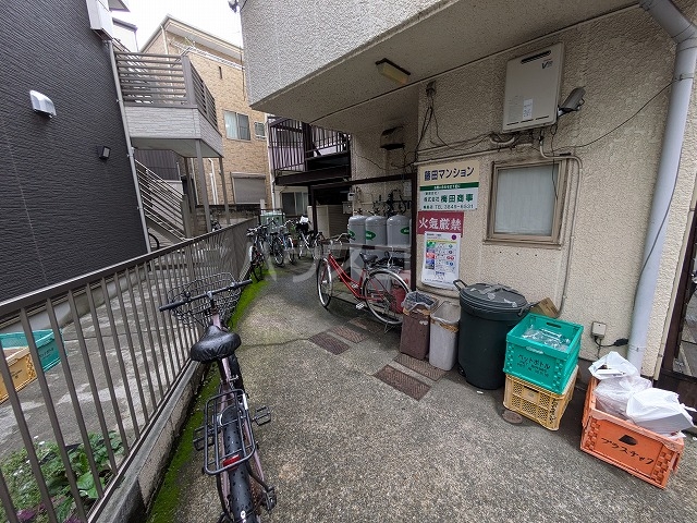 29/30 エントランス