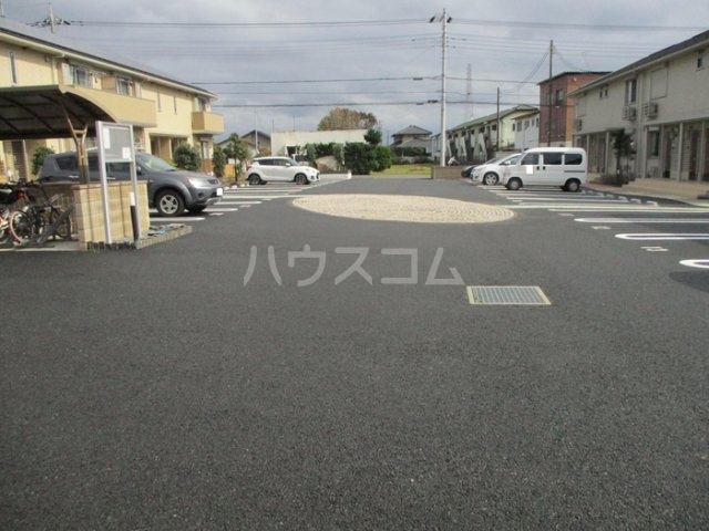 15/20 駐車場