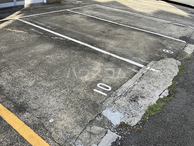 16/26 駐車場