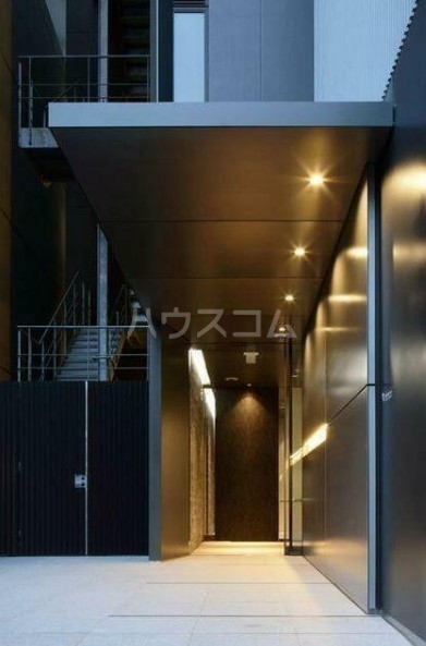 15/26 エントランス