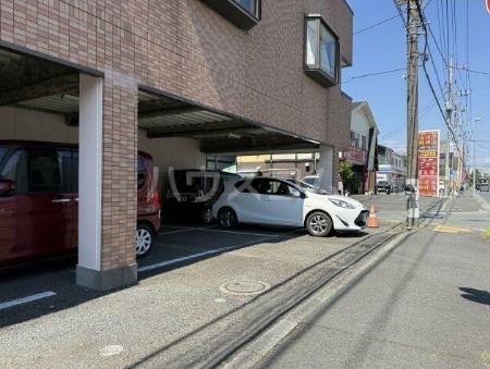 25/30 駐車場