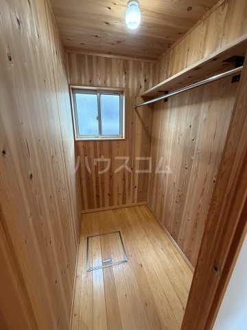 13/30 収納