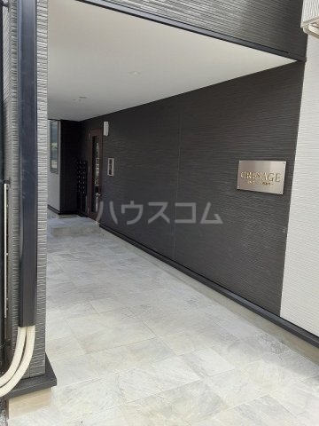 22/30 エントランス