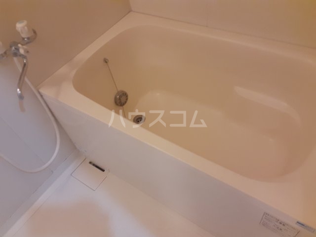 13/30 浴室