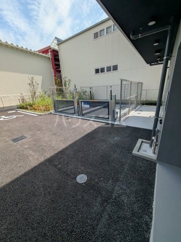 28/30 駐車場