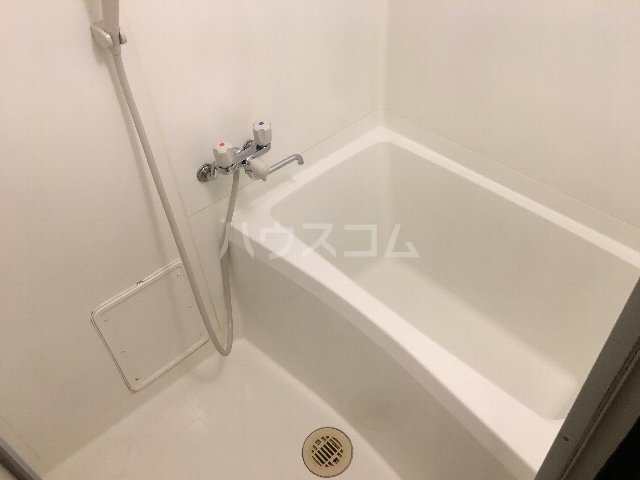 13/26 浴室