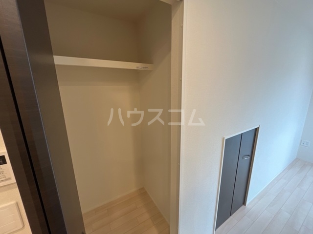 13/30 収納