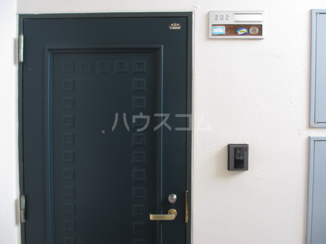 27/30 エントランス