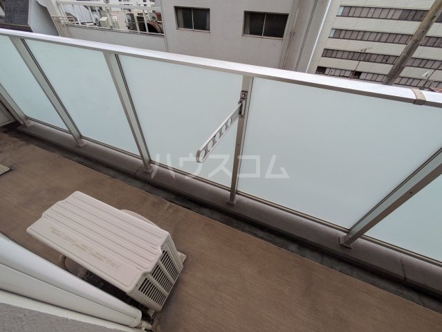 25/30 バルコニー