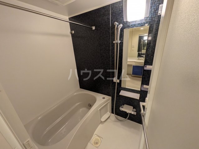 17/30 浴室
