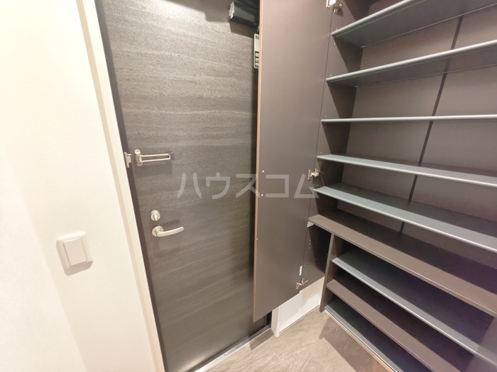 13/30 玄関
