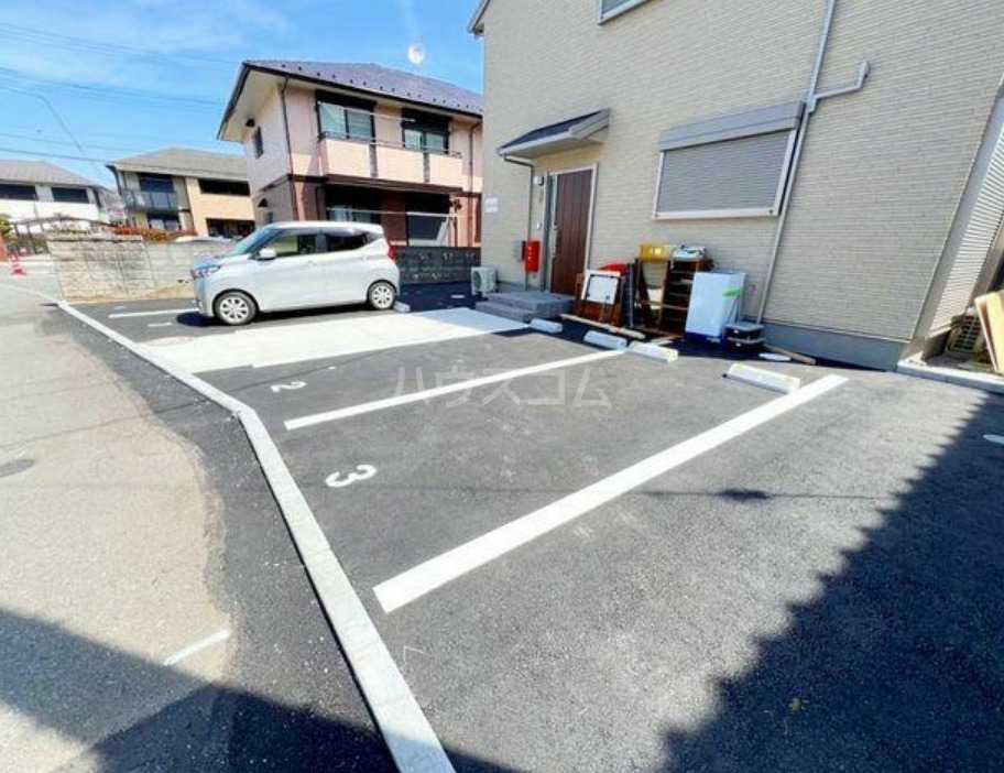18/24 駐車場
