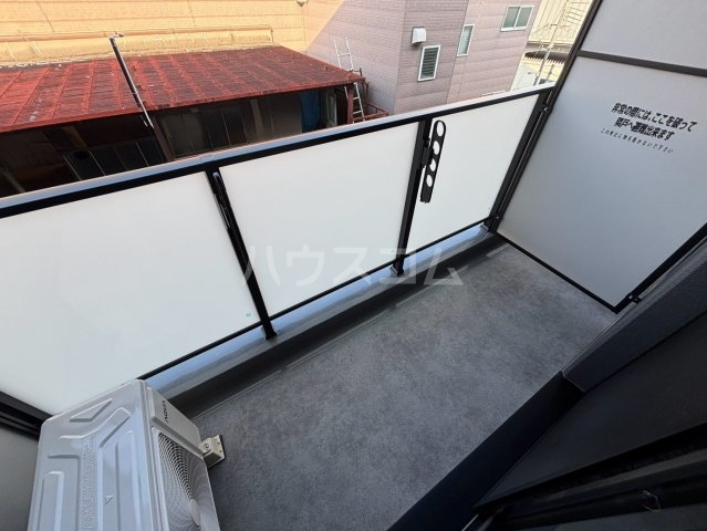 21/30 バルコニー
