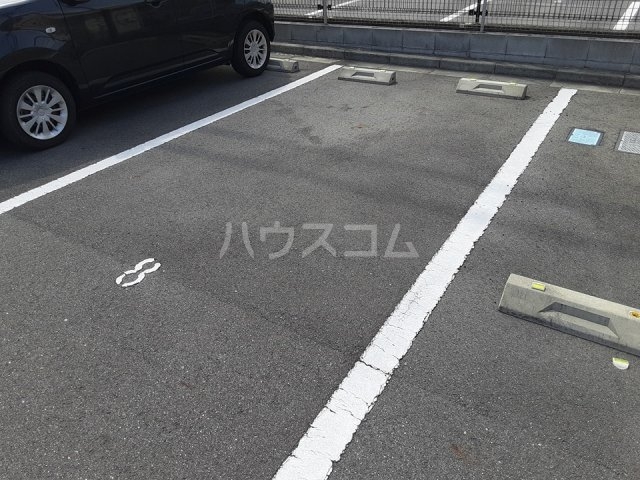 2/4 駐車場