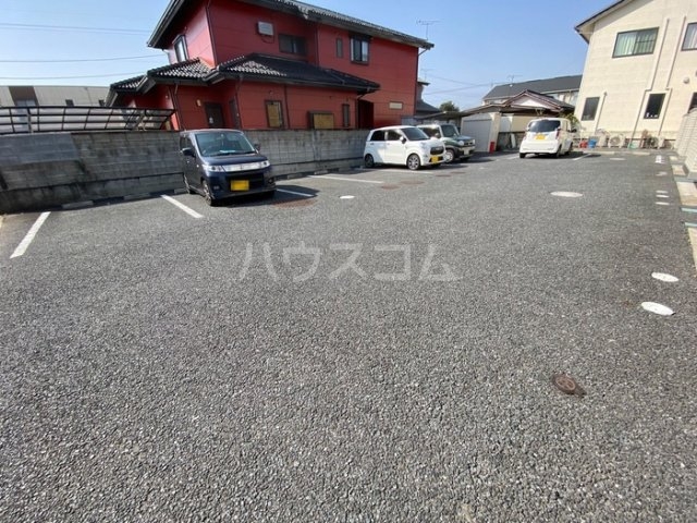 19/28 駐車場