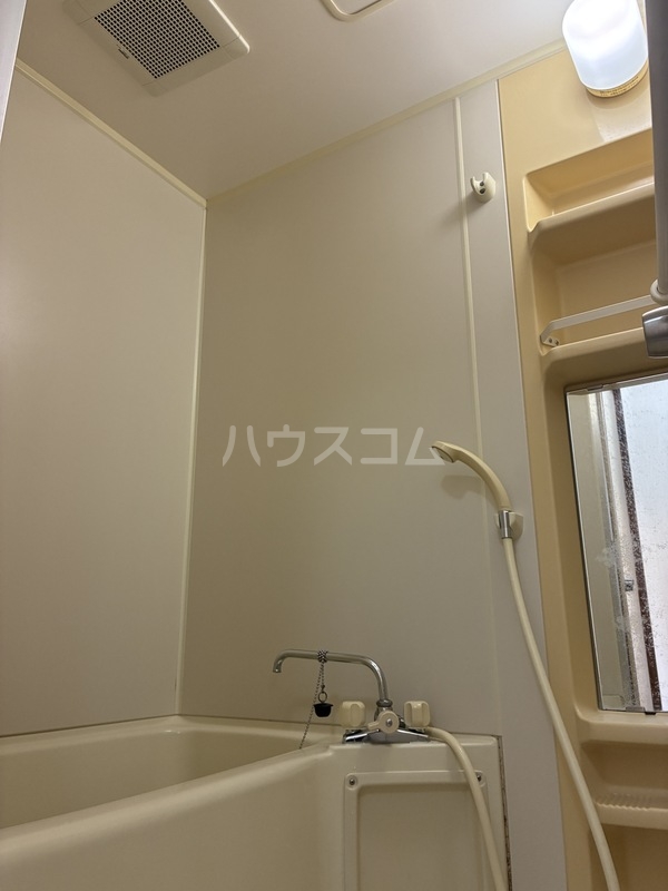 13/30 浴室