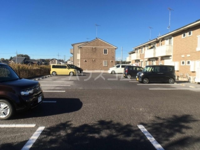 3/3 駐車場