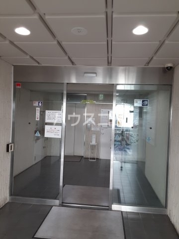 17/25 エントランス