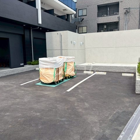 14/23 駐車場