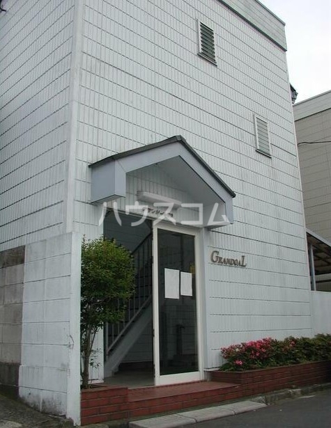 2/3 エントランス