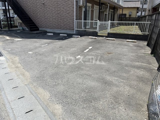 15/22 駐車場