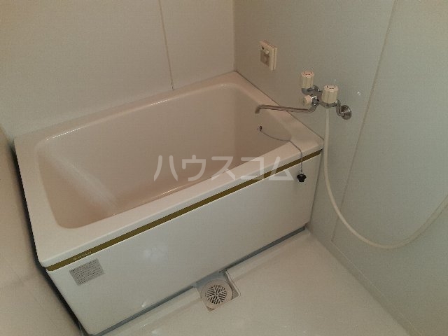 13/29 浴室