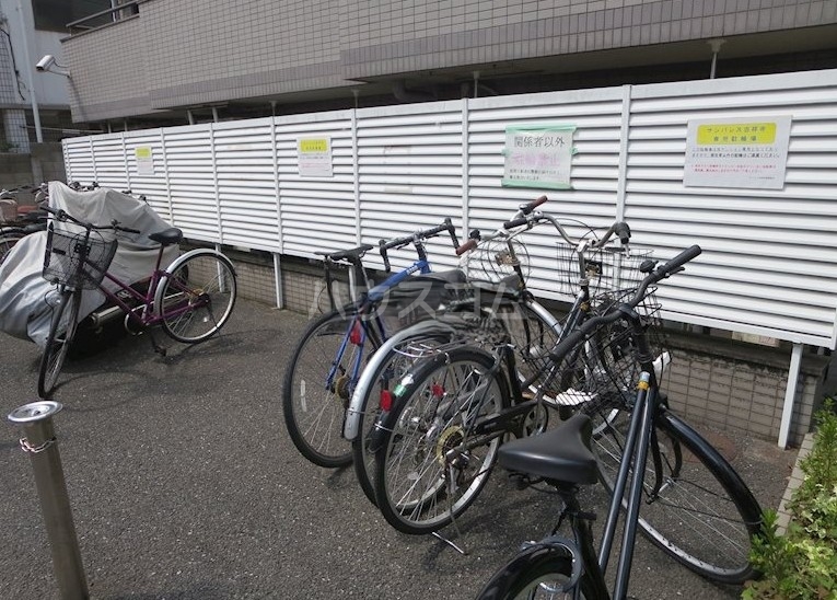 14/16 駐車場