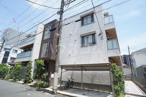 2/8 外観