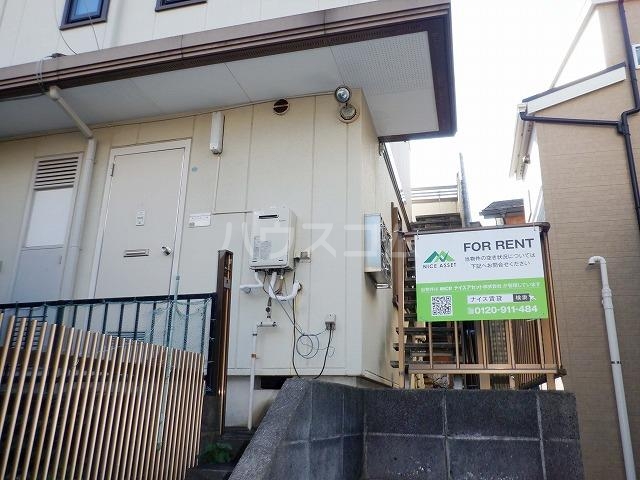 14/19 エントランス