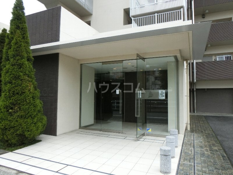 22/30 エントランス