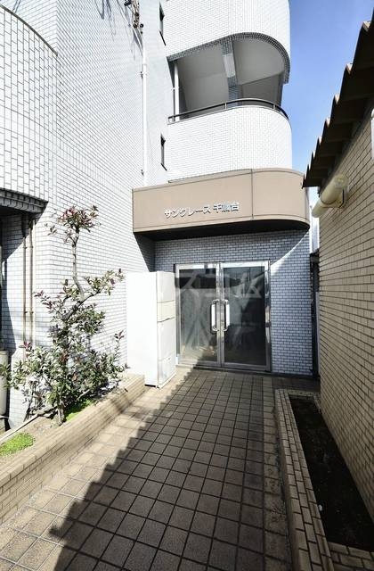 14/17 エントランス