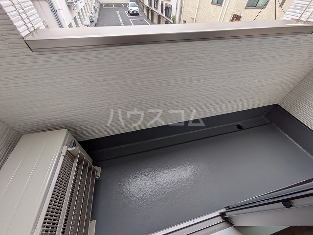 23/30 バルコニー