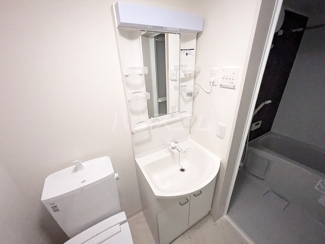 18/30 洗面