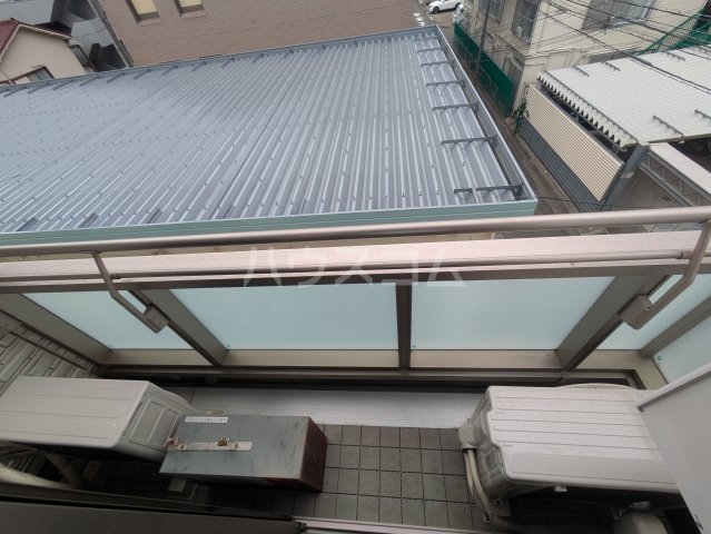 20/27 バルコニー