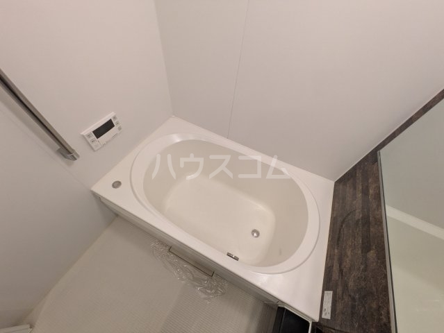 13/27 浴室