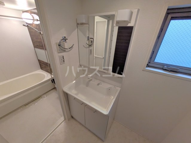 16/27 洗面