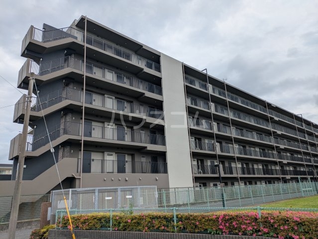 2/30 外観