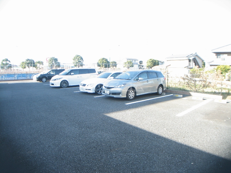 15/23 駐車場