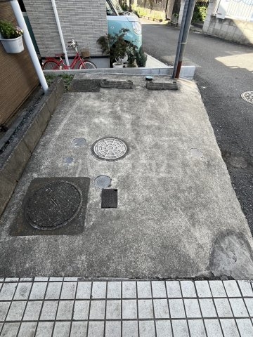 21/27 駐車場