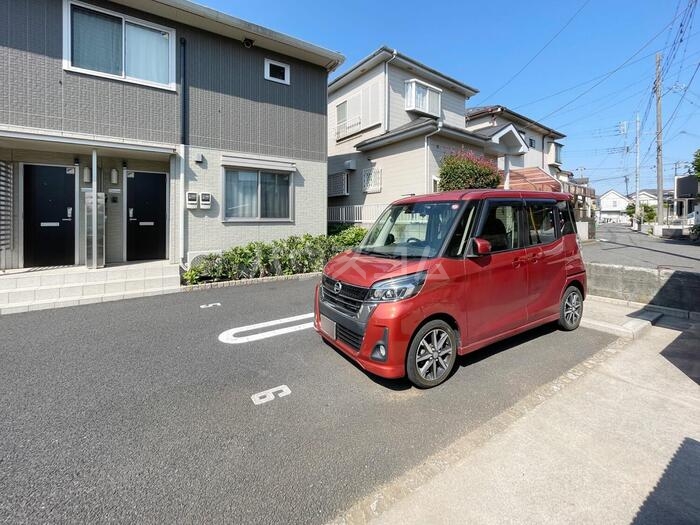 14/19 駐車場